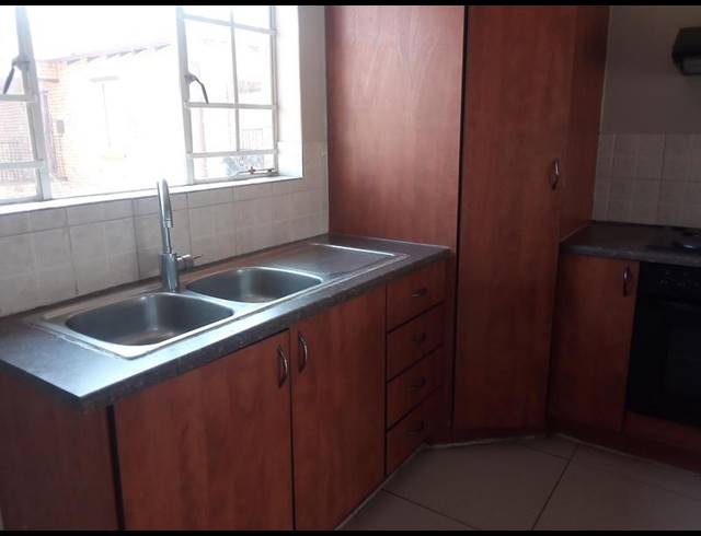 3 BEDROOM APARTMENT FOR SALE IN NOORDWYK